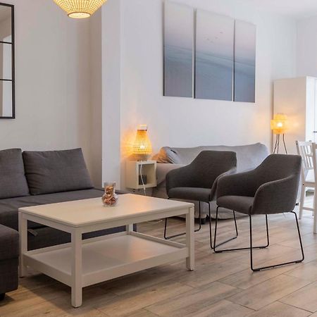 Apartamentos Los Remedios Sevilla Eksteriør bilde