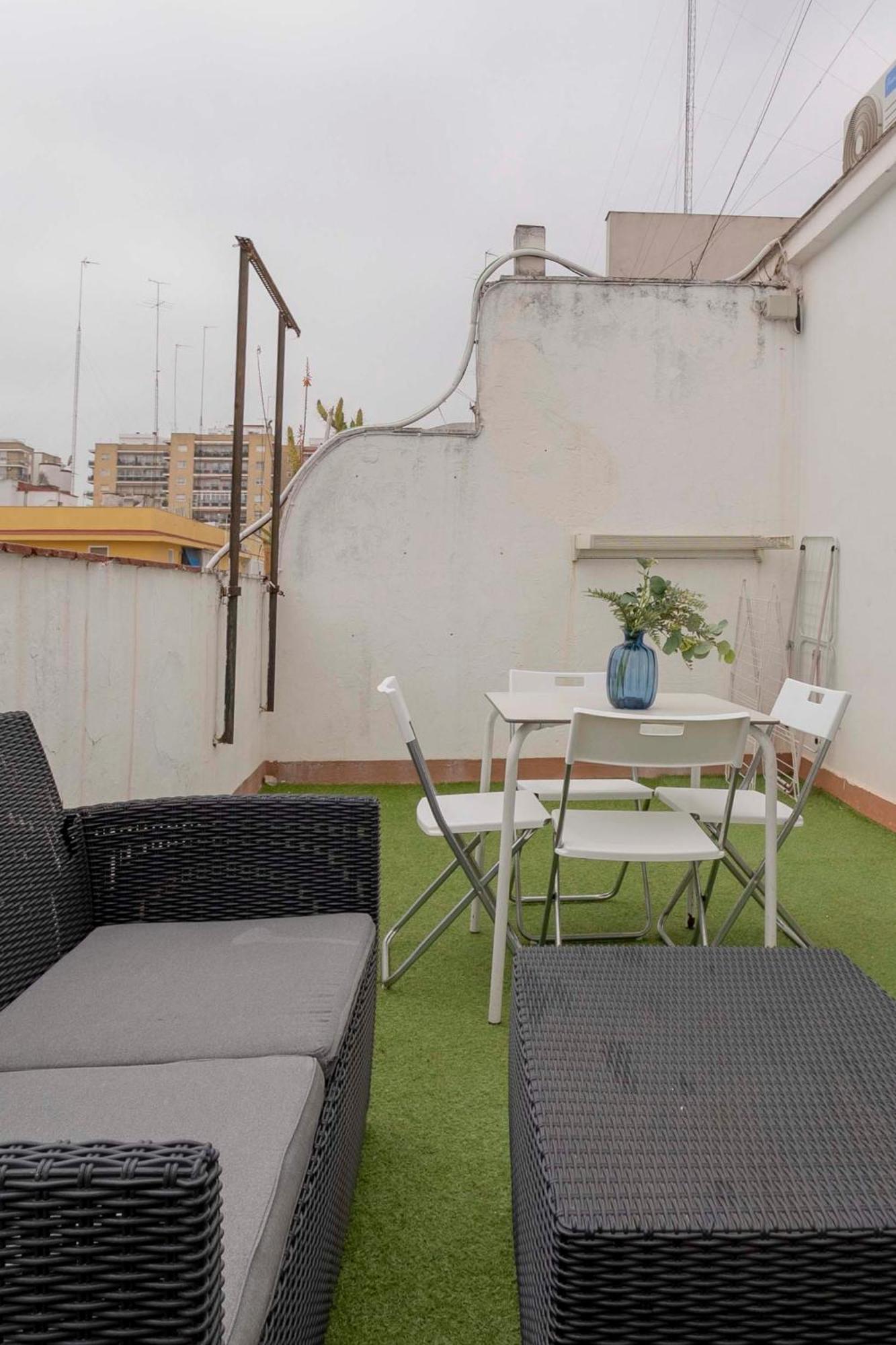 Apartamentos Los Remedios Sevilla Eksteriør bilde