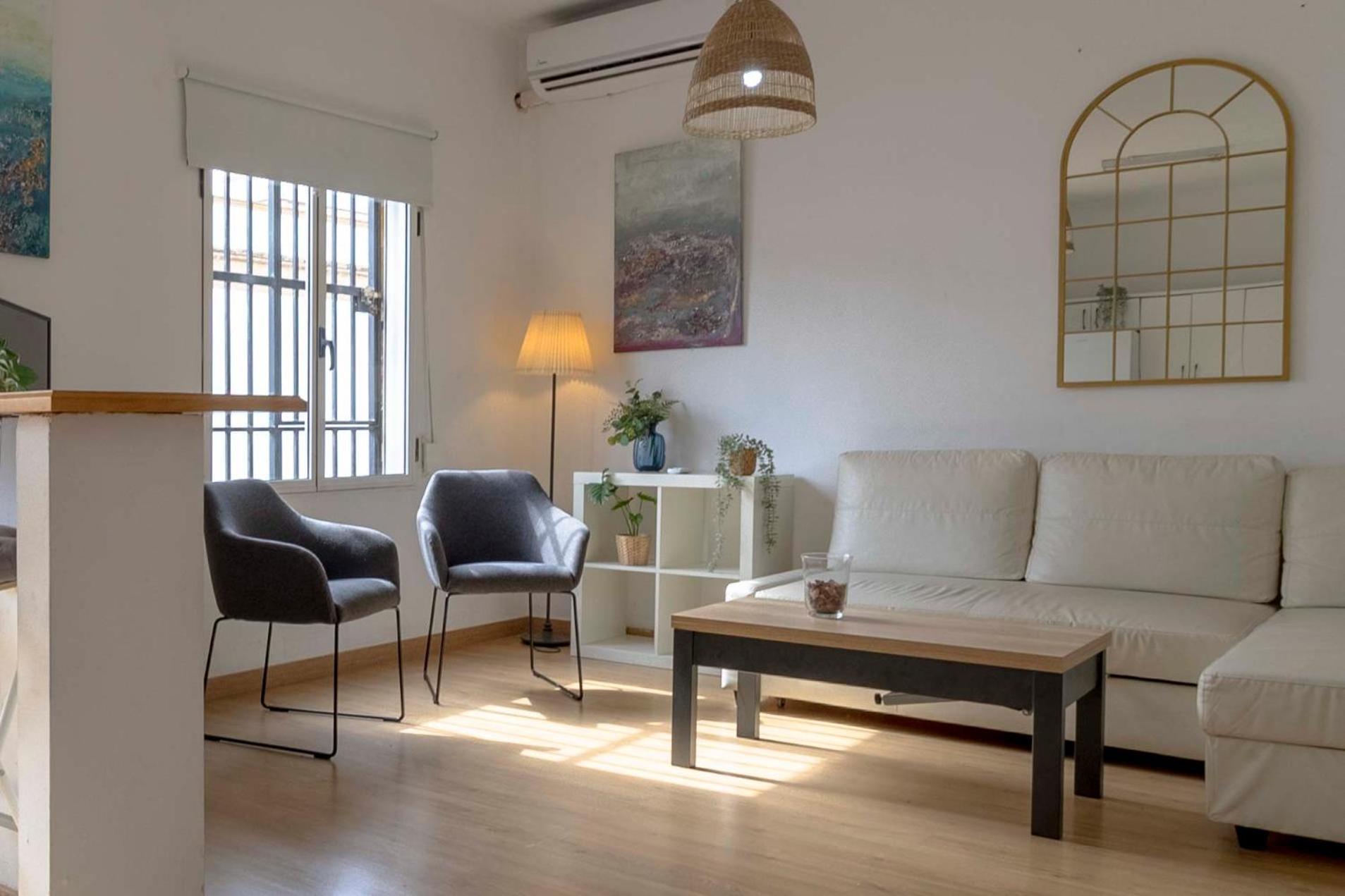Apartamentos Los Remedios Sevilla Eksteriør bilde