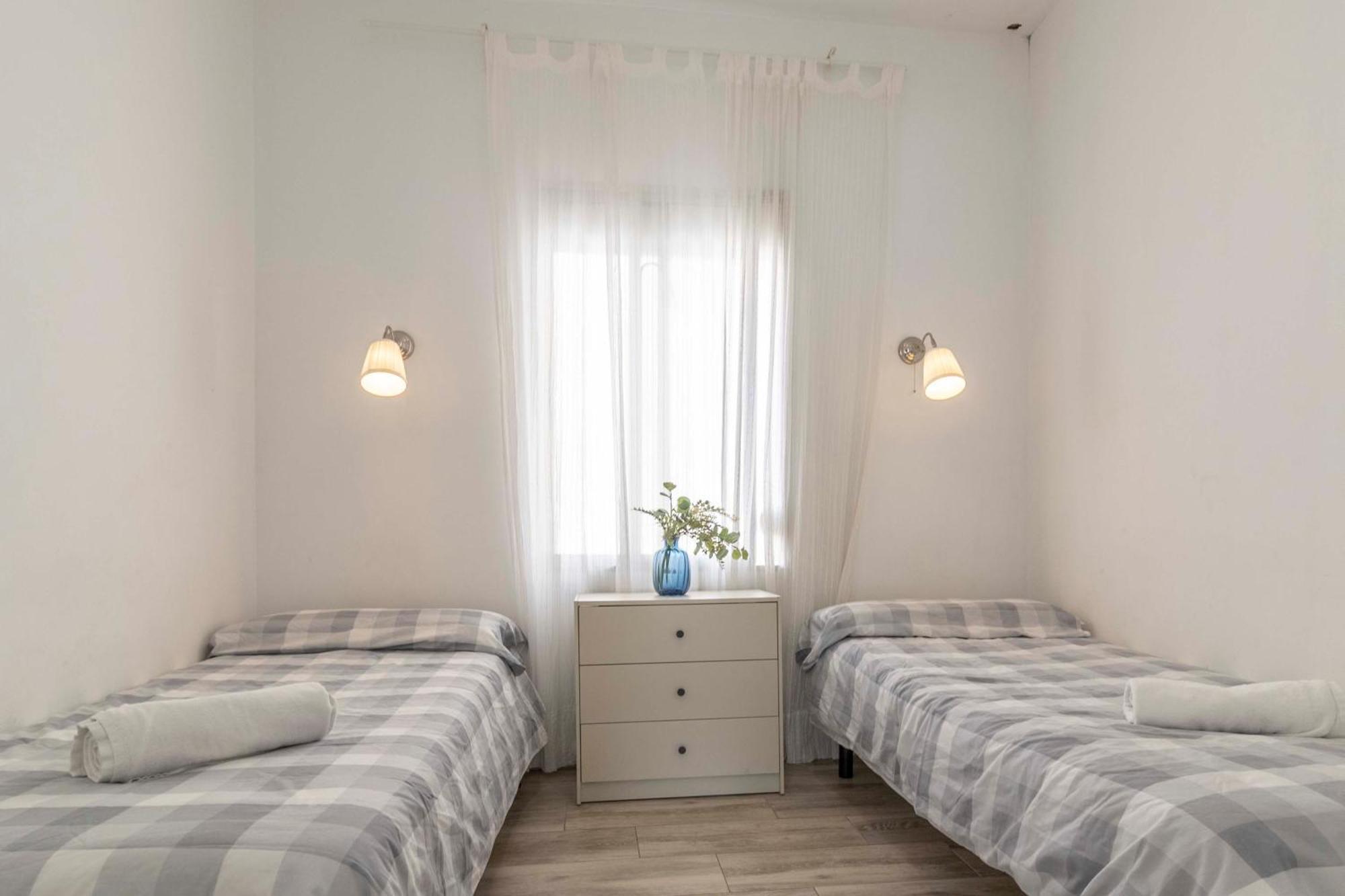 Apartamentos Los Remedios Sevilla Eksteriør bilde