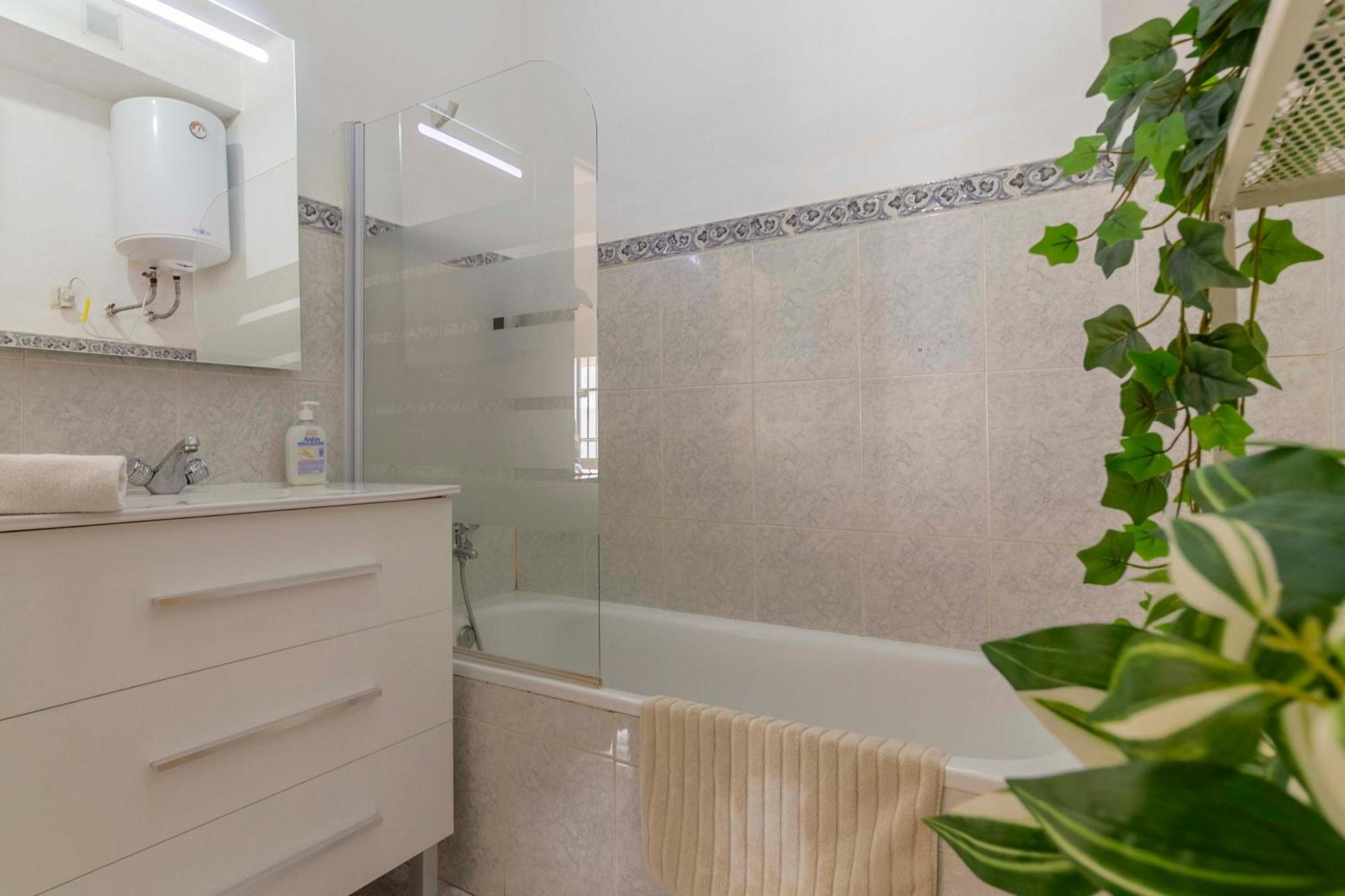 Apartamentos Los Remedios Sevilla Eksteriør bilde